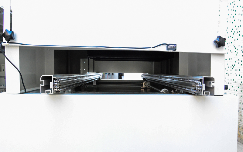 PCB電子元器件UV機(jī).jpg PCB電子元器件UV機(jī).jpg